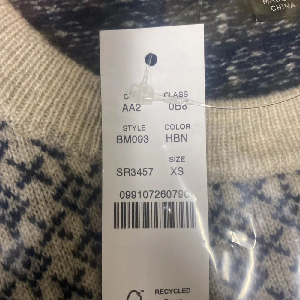 J Crew Cashmere jacquard crewneck sweater BM093
